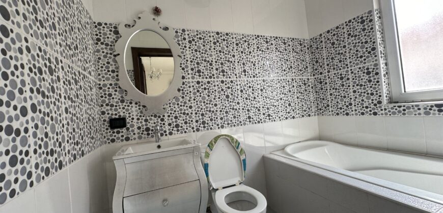 5bedroom furnished house for sale at Trassaco ESTATE Adjiringanor Huge Backyard with swimming pool