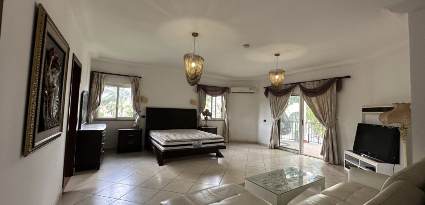 5bedroom furnished house for sale at Trassaco ESTATE Adjiringanor Huge Backyard with swimming pool