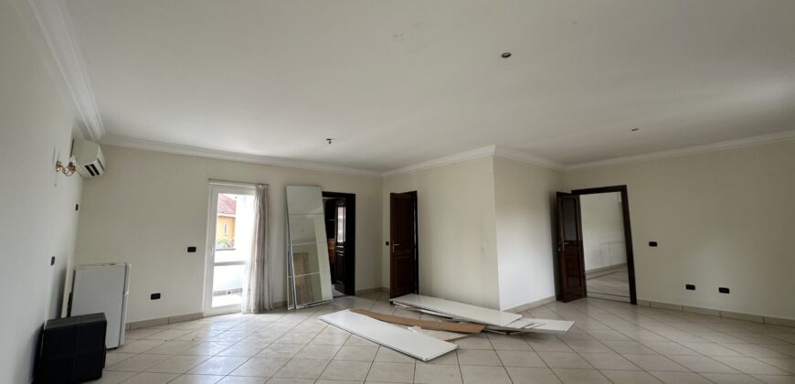 4 bedroom house with 2Boysquarters for sale at Trassaco ESTATE Adjiringanor Huge Backyard