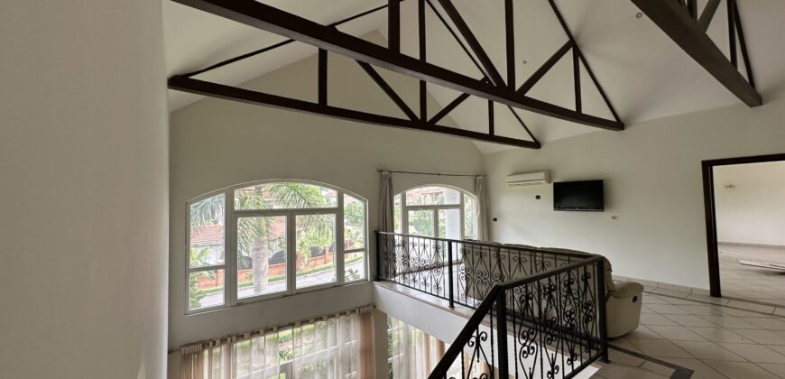 4 bedroom house with 2Boysquarters for sale at Trassaco ESTATE Adjiringanor Huge Backyard