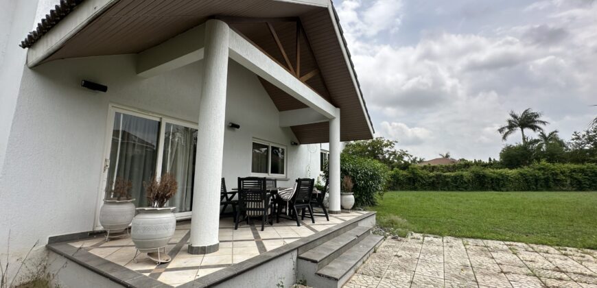 4 bedroom house with 2Boysquarters for sale at Trassaco ESTATE Adjiringanor Huge Backyard