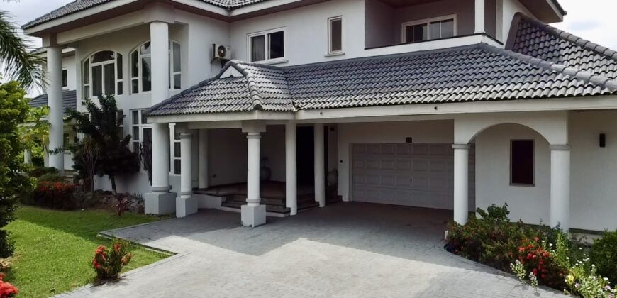 4 bedroom house with 2Boysquarters for sale at Trassaco ESTATE Adjiringanor Huge Backyard