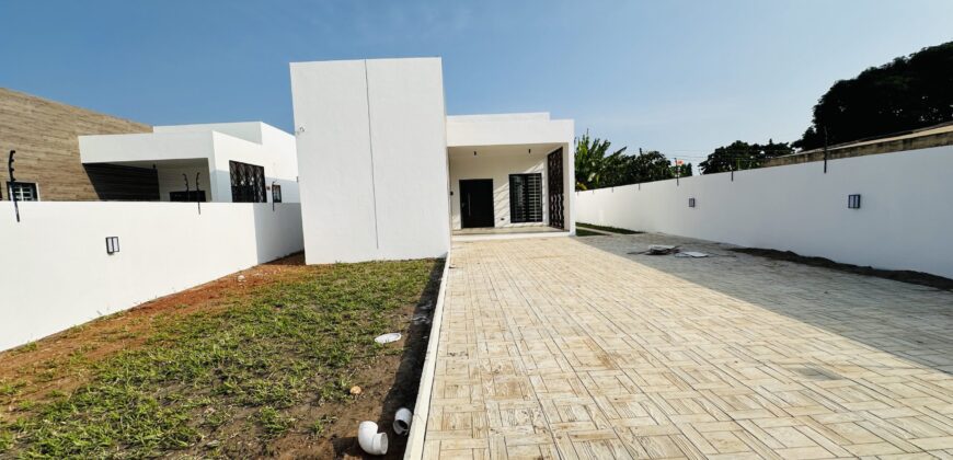 3BEDROOM HOUSE WITH BOYS QUARTERS FOR SALE IN ACCRA-GHANA AT GRADA ESTATE SPINTEX