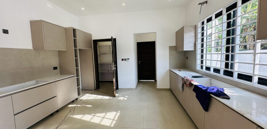 3BEDROOM HOUSE WITH BOYS QUARTERS FOR SALE IN ACCRA-GHANA AT GRADA ESTATE SPINTEX