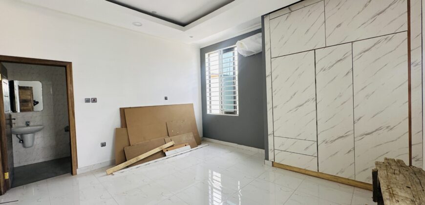 4BEDROOM  HOUSE FOR SALE @ SPINTEX