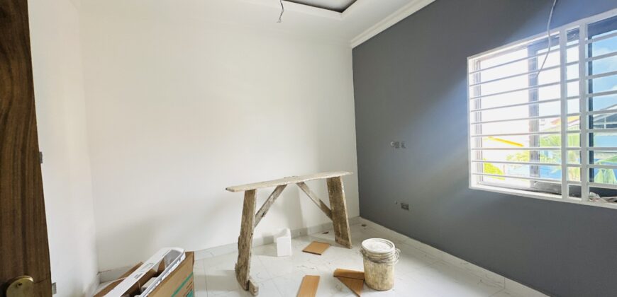 4BEDROOM  HOUSE FOR SALE @ SPINTEX