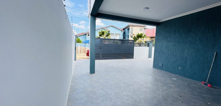 4BEDROOM  HOUSE FOR SALE @ SPINTEX