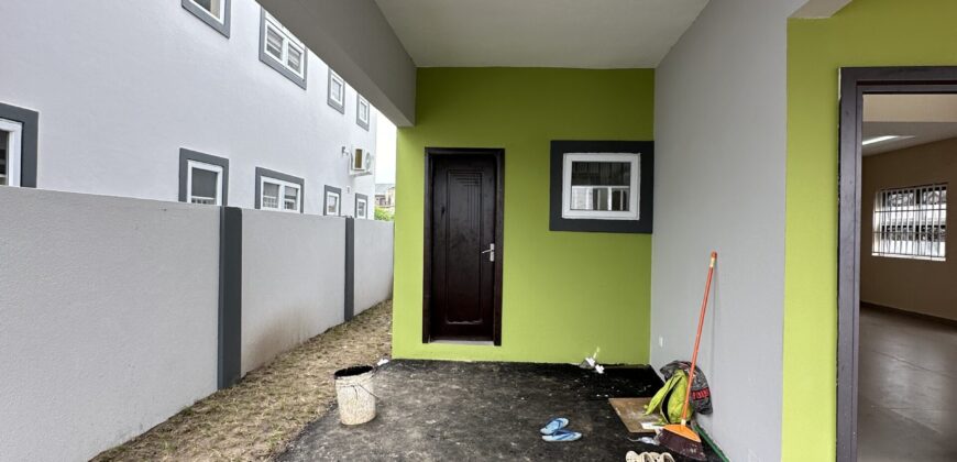 ULTRA MODERN 4BEDROOM  HOUSE FOR SALE @ LAKESIDE