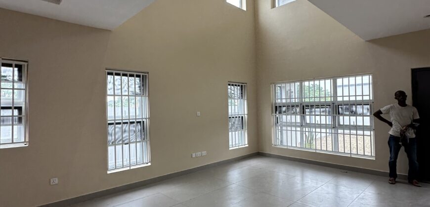 ULTRA MODERN 4BEDROOM  HOUSE FOR SALE @ LAKESIDE