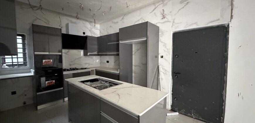 Spacious 5-Bedroom House with boysquarters in Spintex 