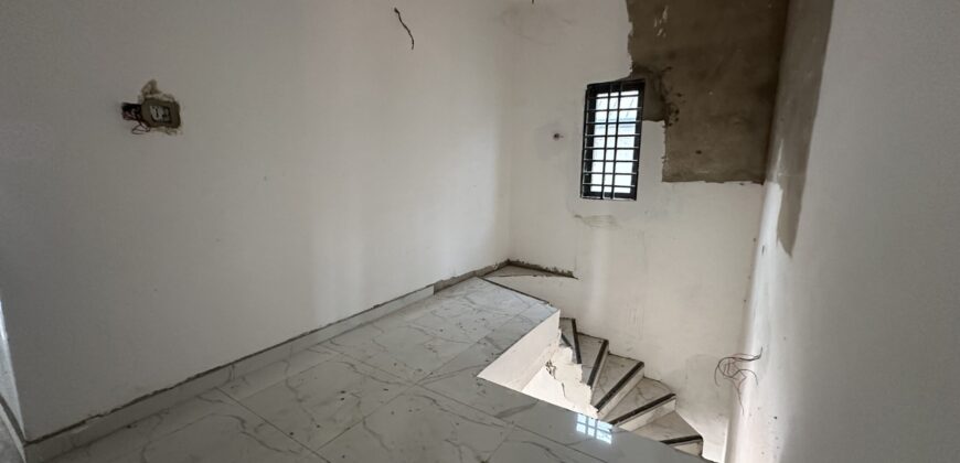 Spacious 5-Bedroom House with boysquarters in Spintex 