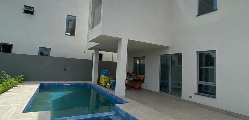 Luxury 4-Bedroom Ensuite Home with Boys’ Quarters & Swimming Pool – East Legon