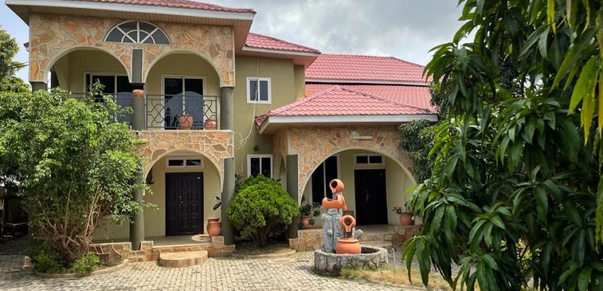 7 bedrooms house to RENT at community 25