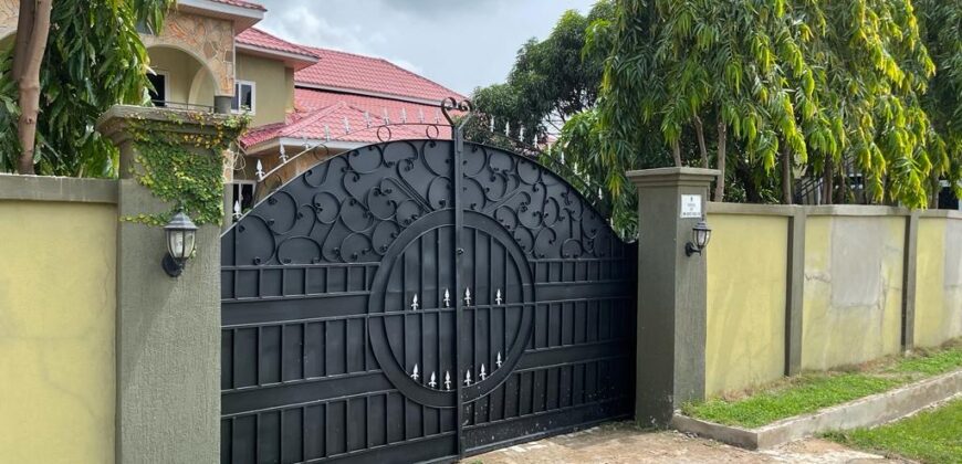 7 bedrooms house to RENT at community 25