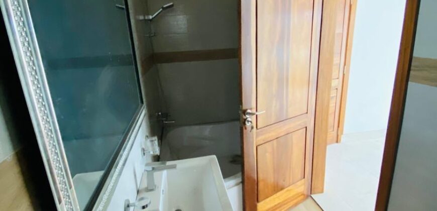 Newly BUILT 5 Bedrooms House @ Westland