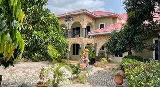 7 bedrooms house to RENT at community 25