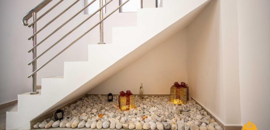 Luxury Living in HFC Estate, Community 25 – Only 1 Unit Left!