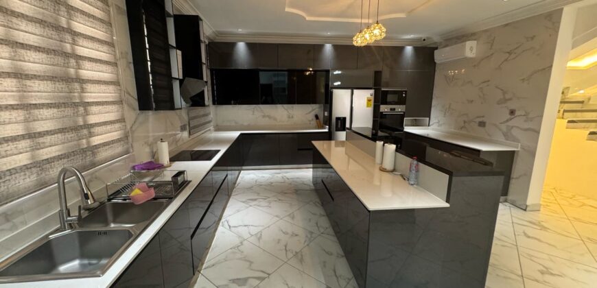 Ultra modern 5 bedroom house for sale in lakeside estate