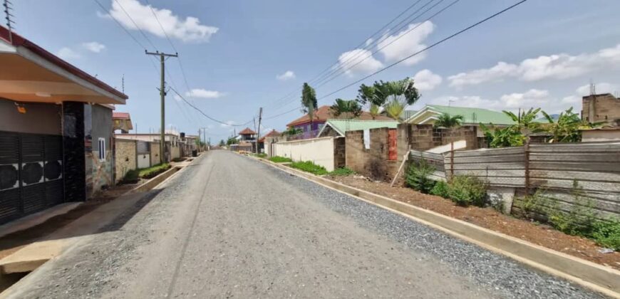 2plot of land 4 sale @Adjiringanor sch. junc.