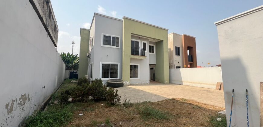 Spacious 4-Bedroom House for Sale – Sakumono Spintex (Near Vivian Farms)