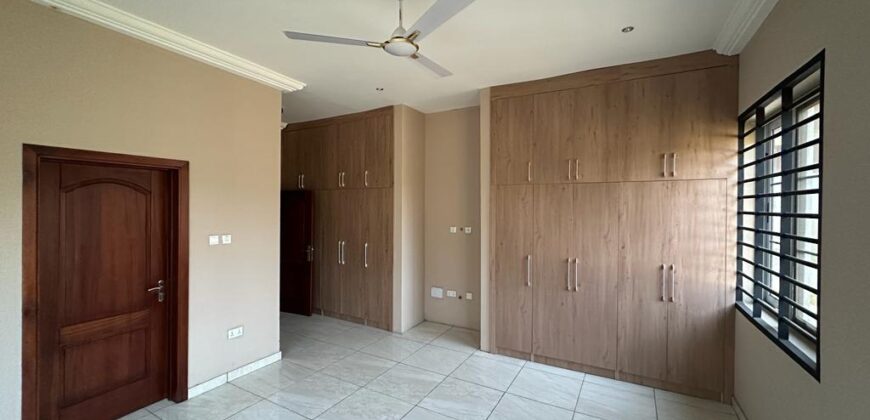 FOUR BEDROOMS ,  WITH AN OUT HOUSE TO LET/SALE