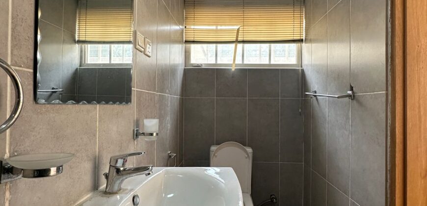 Fully furnished 3 bedroom house with beautiful garden ,for rent