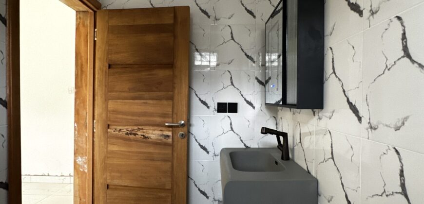 Modern 3-Bedroom Home for Sale at Lakeside Estate – $135,000