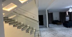 Stunning 5-Bedroom Home for Sale – Lakeside