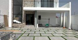 Modern 4-Bedroom Luxury Home with Swimming Pool & Outer House – School Junction, Accra