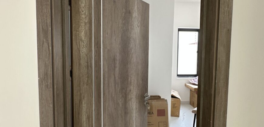 Modern 4-Bedroom Luxury Home with Swimming Pool & Outer House – School Junction, Accra