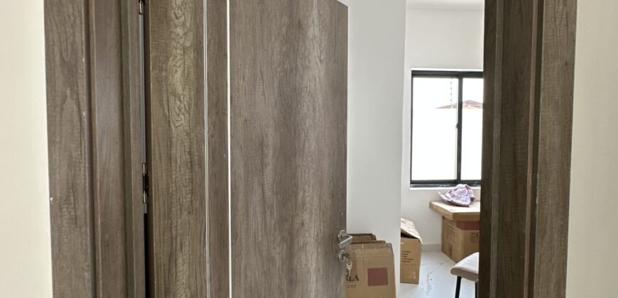 Modern 4-Bedroom Luxury Home with Swimming Pool & Outer House – School Junction, Accra