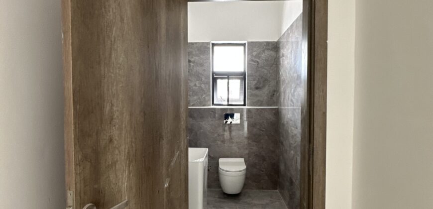 Modern 4-Bedroom Luxury Home with Swimming Pool & Outer House – School Junction, Accra