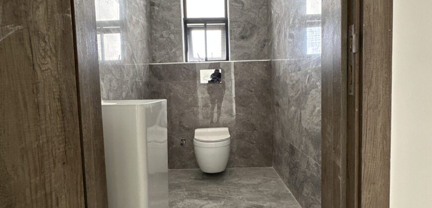 Modern 4-Bedroom Luxury Home with Swimming Pool & Outer House – School Junction, Accra