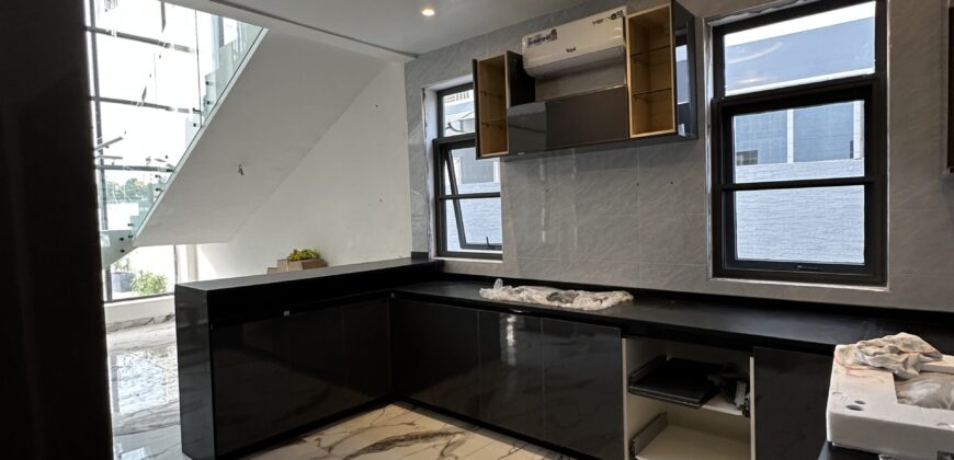 For Sale: Stunning 4-Bedroom Home with Swimming Pool