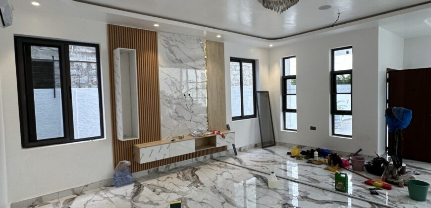 For Sale: Stunning 4-Bedroom Home with Swimming Pool