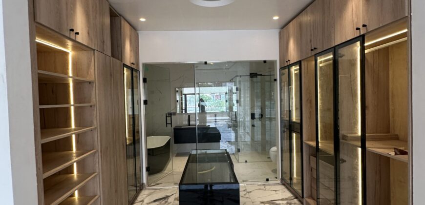 For Sale: Stunning 4-Bedroom Home with Swimming Pool