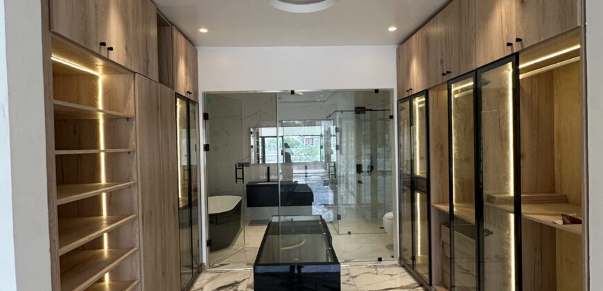 For Sale: Stunning 4-Bedroom Home with Swimming Pool