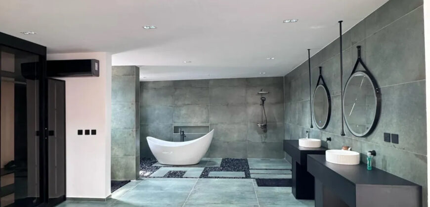 Fully Furnished 4-Bedroom House with Swimming Pool & Cinema for Sale!