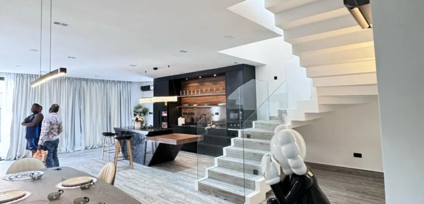 Fully Furnished 4-Bedroom House with Swimming Pool & Cinema for Sale!