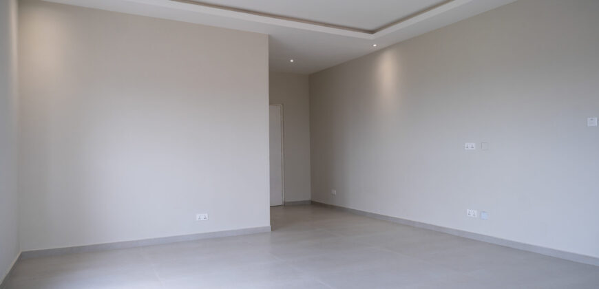 5-Bedroom House with Security Post in Kwabenya