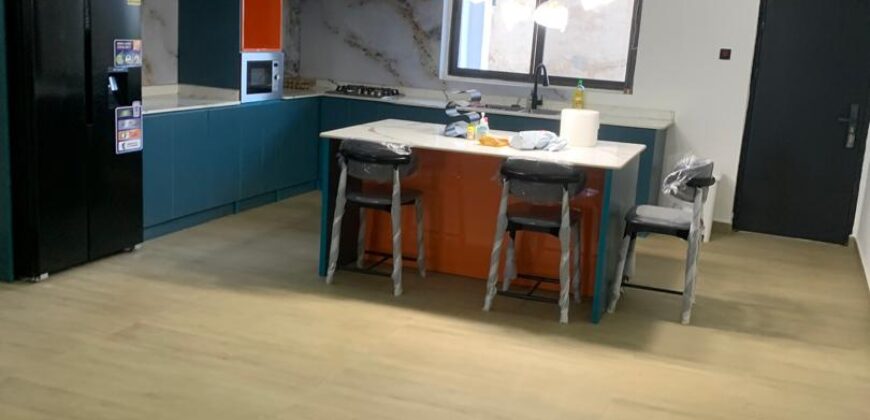 A HOUSE FOR SHORT LET, $100 A NIGHT AND $850 A MONTLY