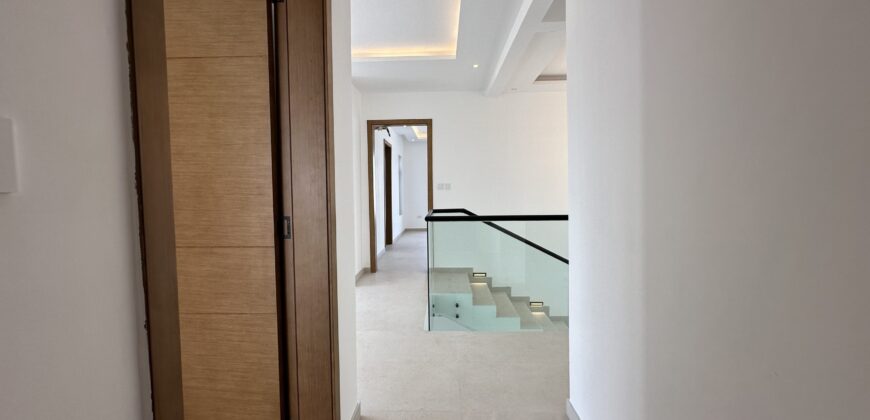 Luxurious 4-Bedroom Home with Maids Quarters for Sale – Community 16, Accra