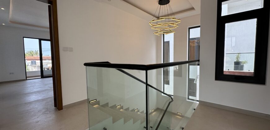 Luxurious 4-Bedroom Home with Maids Quarters for Sale – Community 16, Accra