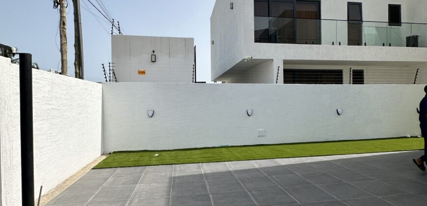 Luxurious 4-Bedroom Home with Maids Quarters for Sale – Community 16, Accra