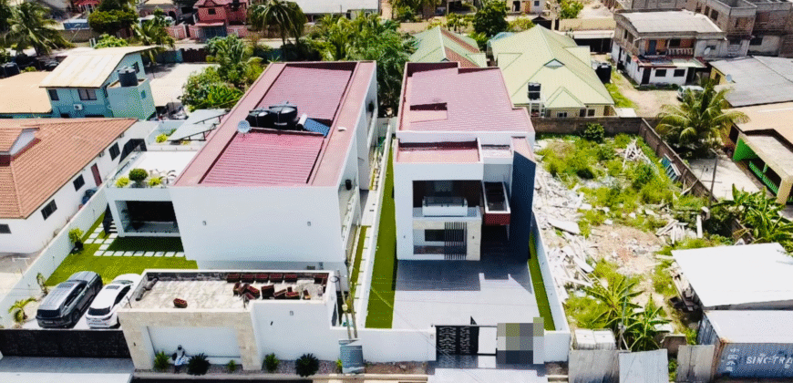 Luxurious 4-Bedroom Home with Maids Quarters for Sale – Community 16, Accra