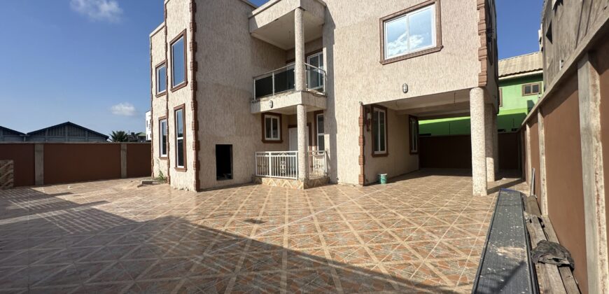 4-Bedroom Storey Building with Spacious Compound – Spintex
