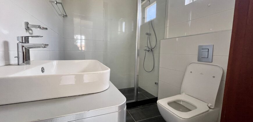 Elegant 3-Bedroom Semi-Detached House in the desirable Spintex Community 18