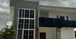 🏠 Executive 4-Bedroom House for Sale at Lakeside Estate