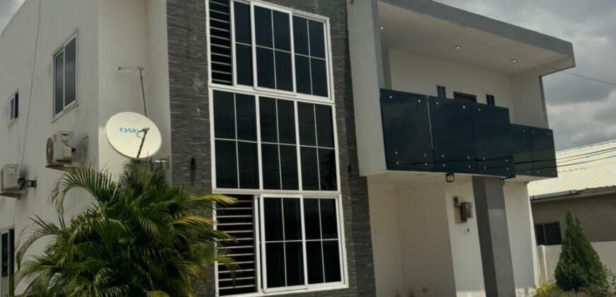 🏠 Executive 4-Bedroom House for Sale at Lakeside Estate