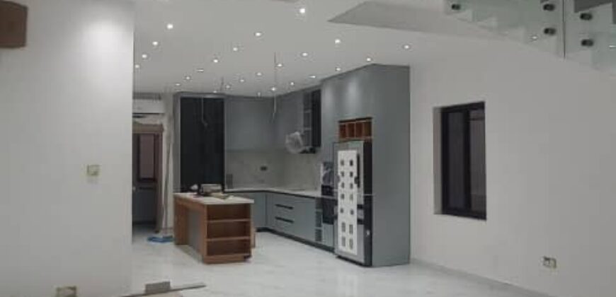 🏡 Executive 4-Bedroom House + Boys’ Quarters For Sale – School Junction, Accra